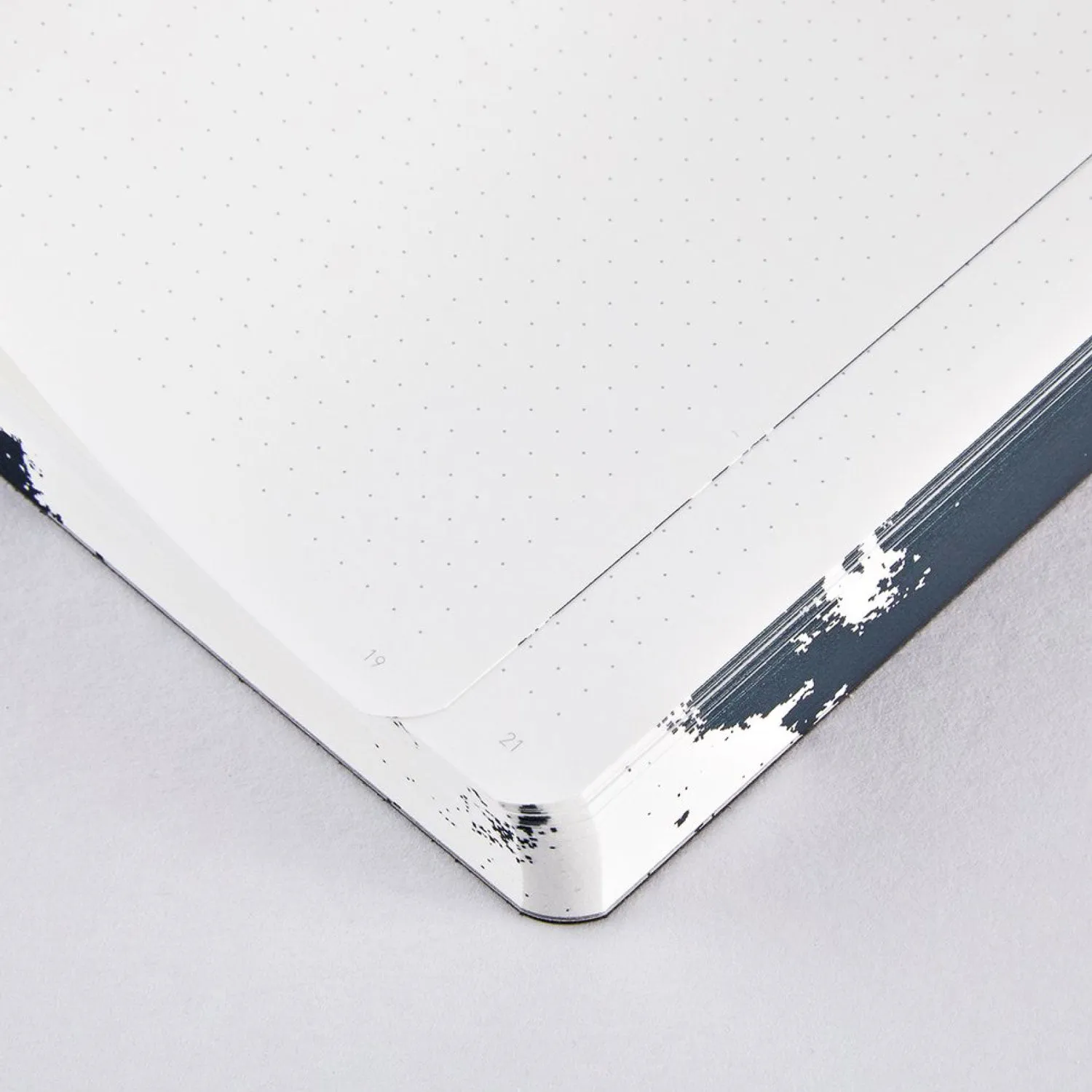 Nuuna - Notebook - Large - Moon